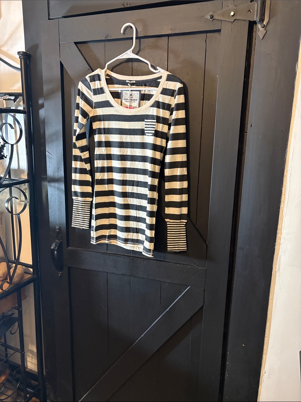 Poof Excellence Black & Cream Striped Long Sleeve Scoop Neck Top with Pocket
